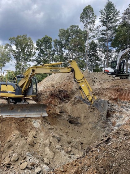 Kobelco Rock Hammer & Steep Slope Cut